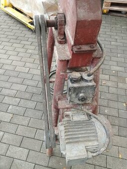 Šrotak  Šrotovnik na obilie