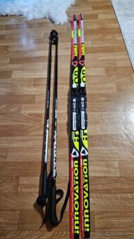 Bežecké lyže s príslušenstvom