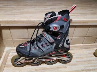 Predám kolieskové korčule.