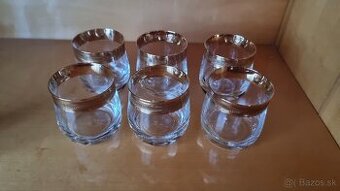 Sklenené poháriky