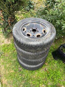 Zimné gumy na plechových diskoch 5x100 185/60 r14