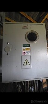 Elektromerový rozvádzač trojfázový vrát.istič 25/3 a prúd.ch