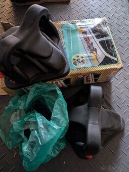 Predám magnetický nosič na lyže.