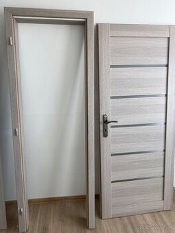 Predám interiérové dvere s rámom