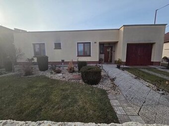 PREDAJ – Rodinný dom so záhradou a terasou – ĽUBOTICE