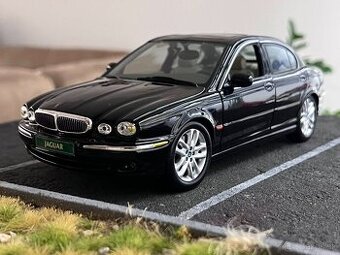 1:18 JAGUAR X-Type 3.0 V6 - Čierna - MAISTO