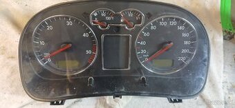 Predám budíky ww golf 4