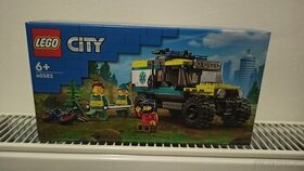 LEGO City 40582 Terenna sanitka 4x4 - 1