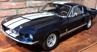 Ford Mustang Shelby GT 500 1967 model 1:8 59cm deagostini