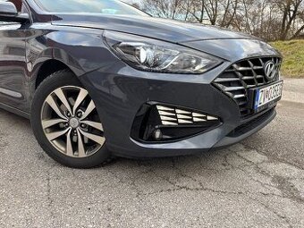 hyundai i30 cw combi 1,6 crdi nafta r.v. 9/2020