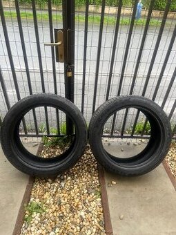 Continental 235/45 R19XL