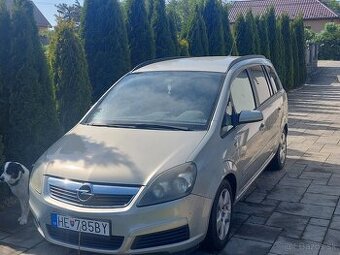 Zafira B 7-miestne