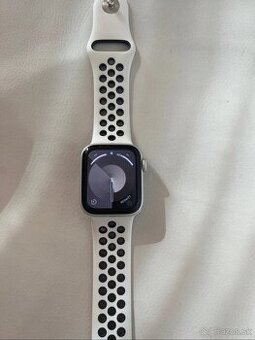 Apple Watch SE 2. generácie 40mm