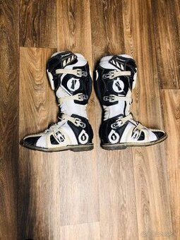 40-41