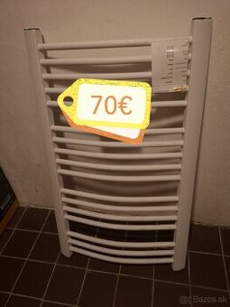 Novy, radiator do kupelne