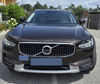 Volvo V90 Cross Country D4 2.0L Cross Country Pro AWD A/T