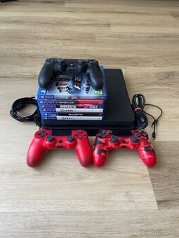 Playstation 4 Slim 500GB - 3x Joystick, 6 hier
