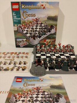 LEGO 853373 Kingdoms Chess Set