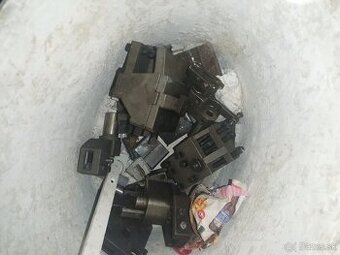 Automatové držiaky