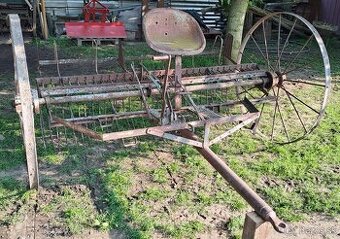 Hrabacka (hrable) konska / traktor