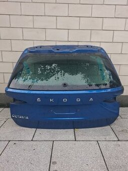 Škoda Octavia 4, kombi, zadná kapota