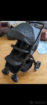 Britax romer Model B agile M