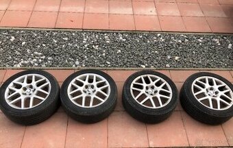 Elektrony  215/45 R16