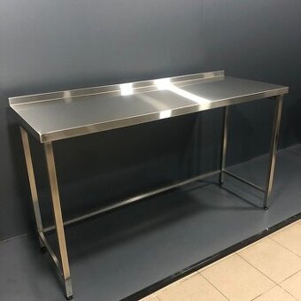 Nerezový  pracovný stôl do gastro kuchyňe