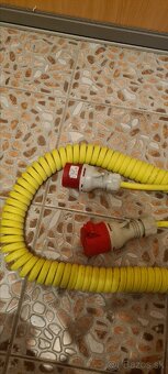 16A 5 kolik naťahovaci predlžovací kabel