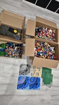 LEGO MIX 30 kg + návody, 9V VLAKY, Aquanauts a iné... - 1