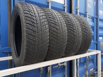 225/60R17 Zimné pneumatiky Nokian