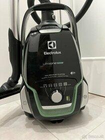 Vysavač Elektrolux ultraone green - 1