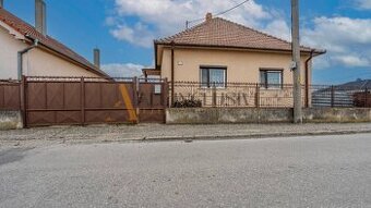 ALL INCLUSIVE l NA PREDAJ 3 IZBOVÝ ROD. DOM S GARÁŽOU, TRHOV