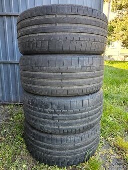 255/40 R20