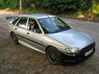 Ford escort 1.6 16v