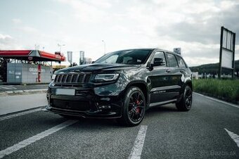 JEEP GRAND CHEROKEE SRT 6.4 HEMI V8