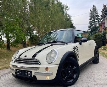 Mini Cooper 1.4D 75ps • CHECKMATE • Pepper White •