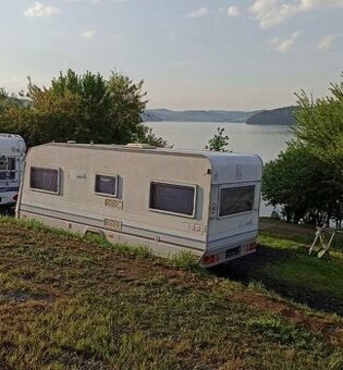 Karavan Knaus