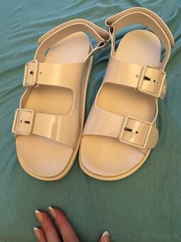 Gucci Mini Double G sandále