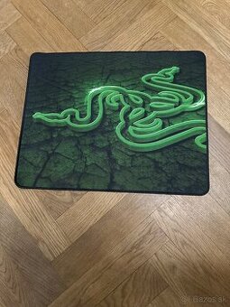Predam podložku Razer Goliathus