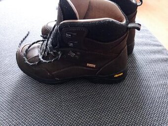 Pánská turistická obuv VIBRAM 40