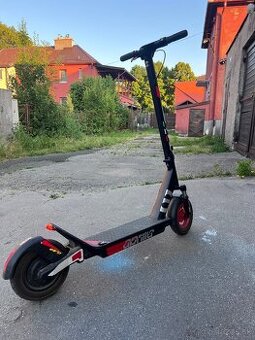 Elektrická kolobežka Aprilia eSR2