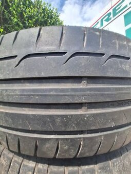 Dunlop 225/40r18 - 1