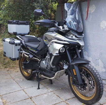 CFMOTO 800MT Touring