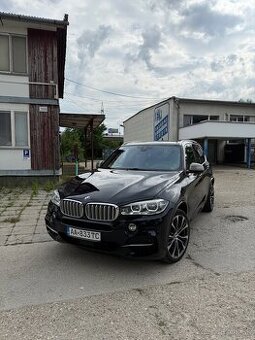 BMW X5 M50D