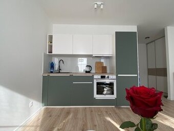 Moderný 1 izbový byt s balkónom a parkovaním - 1