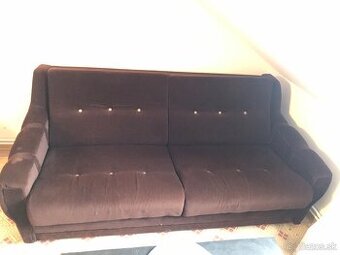 Sedačka,dve kreslá (nálezný stav)