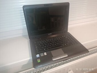 Predám na ND notebook Toshiba A300 + RAM + nabíjačku