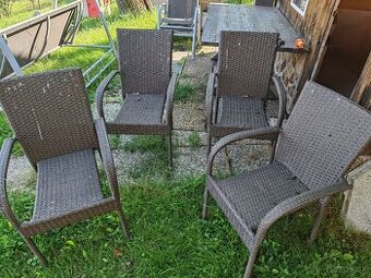 Zahradne stolicky umely ratan