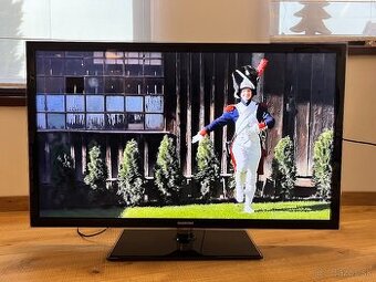 46" Full HD Samsung (117 cm) + 4x 3D okuliare Hama